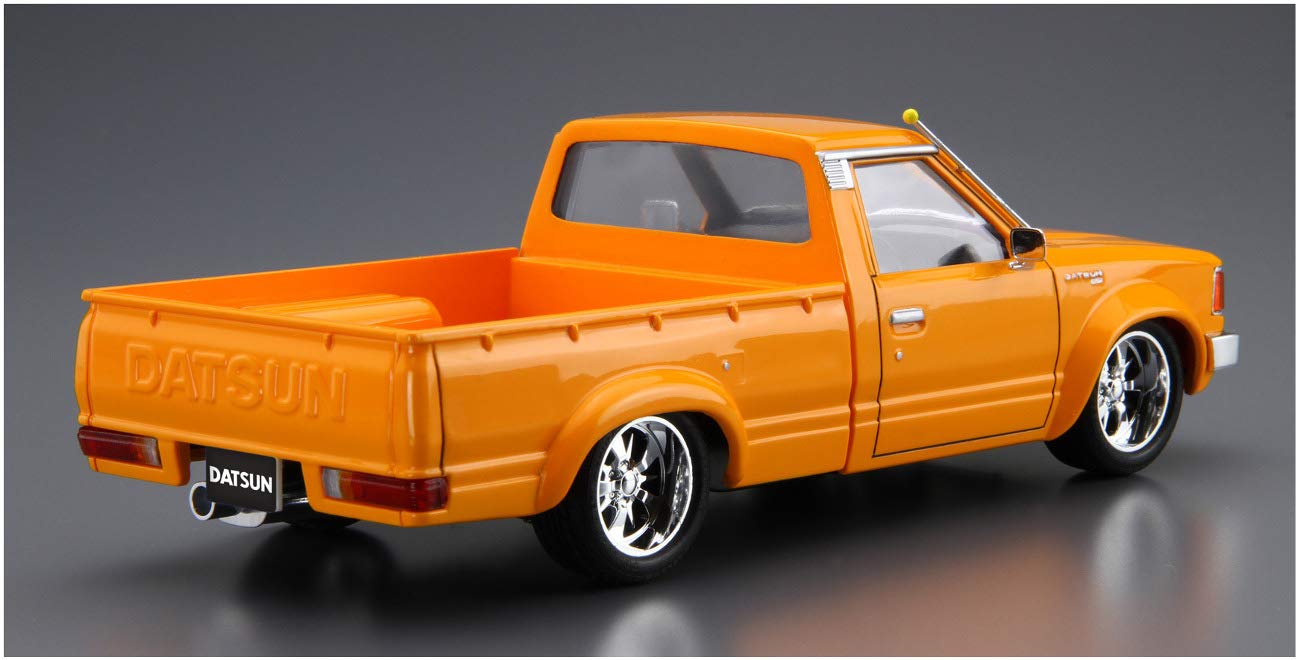 AOSHIMA The Tuned Car 1/24 Nissan 7' Datsun Truck Custom '82 Plastic Model- Japan Figure Store - #1 Bring To You The Best Japanese Goods