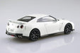 AOSHIMA 56394 07-B Nissan Gt-R Brilliant White Pearl 1/32 Scale Pre-Painted Snap-Fit Kit- Japan Figure Store - #1 Bring To You The Best Japanese Goods
