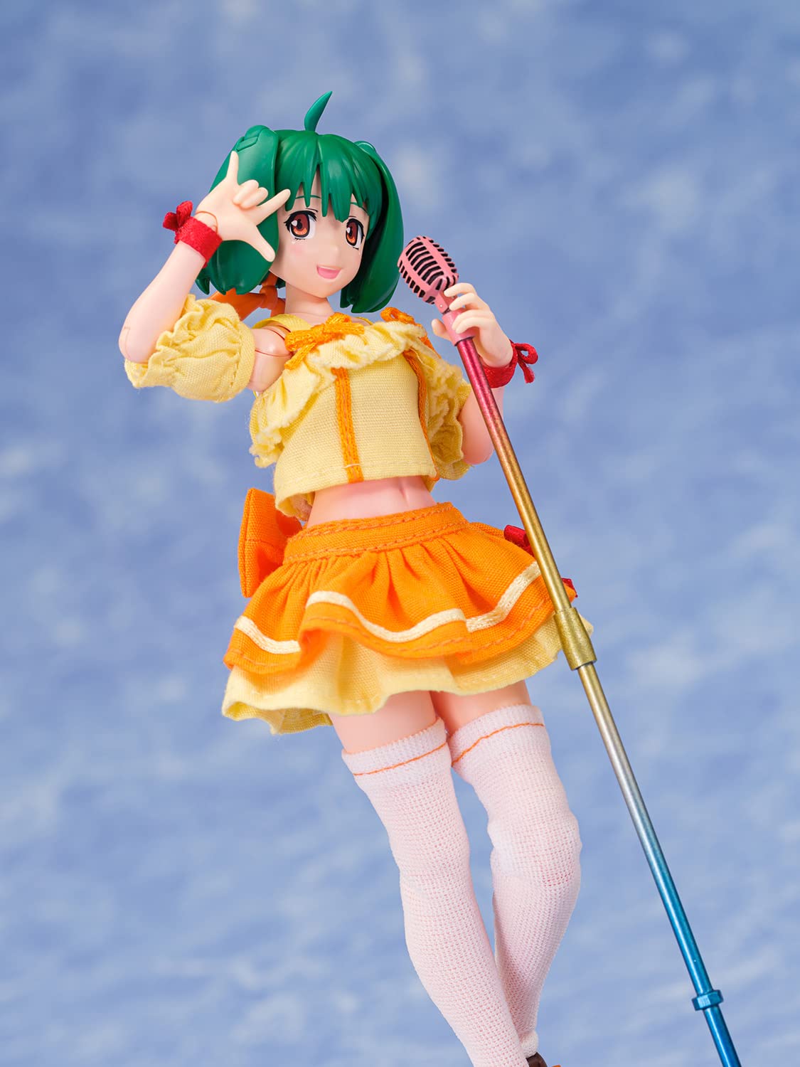 Macross Frontier Ranka Lee Aoshima Character Kit Selection Mc-10 V.F.G. Vf-25F Messiah 40Th Aniversary Aoshima- Japan Figure Store - #1 Bring To You The Best Japanese Goods