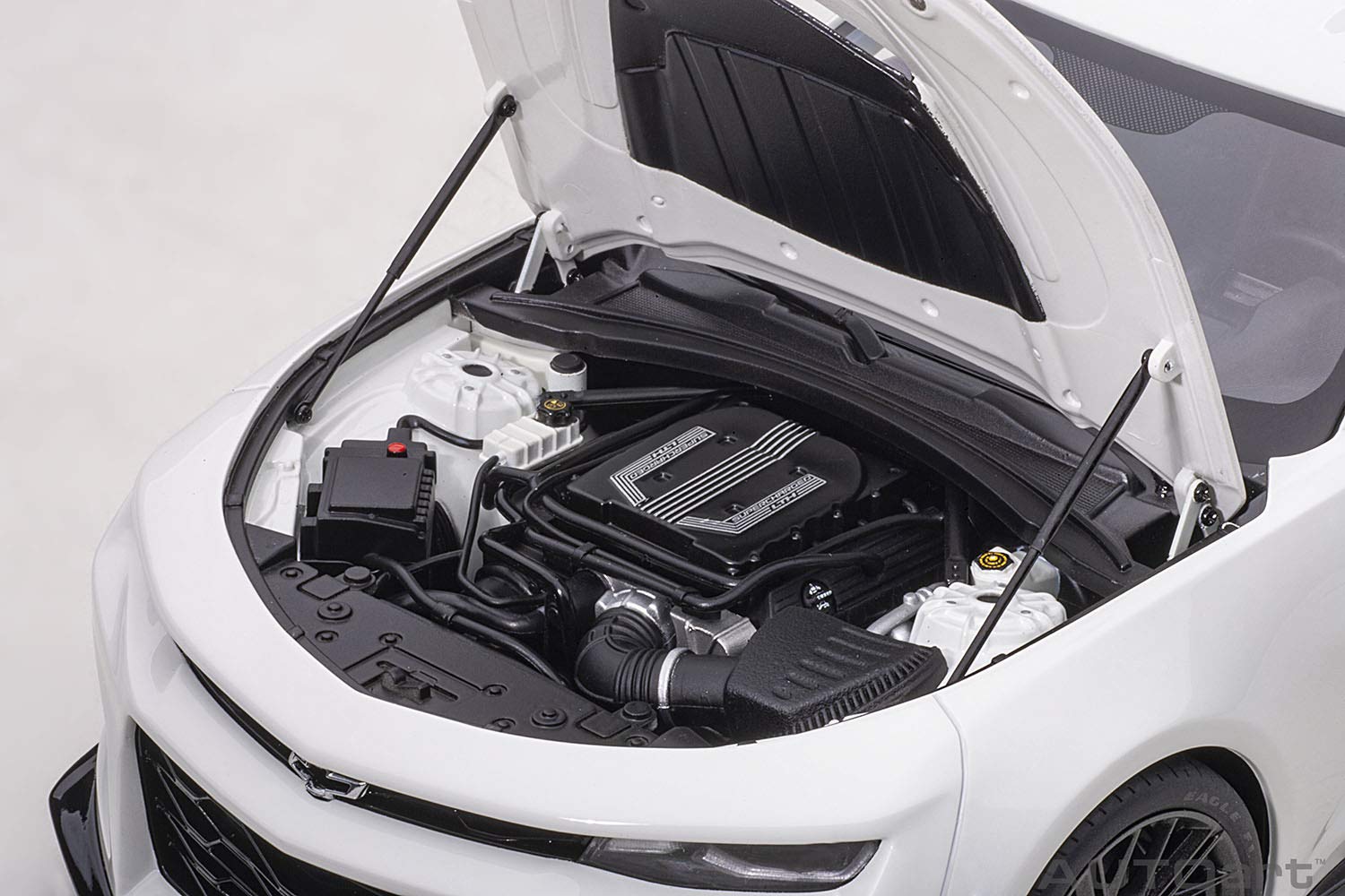 Autoart 1/18 Camaro ZL1 White 2017- Japan Figure Store - #1 Bring To You The Best Japanese Goods