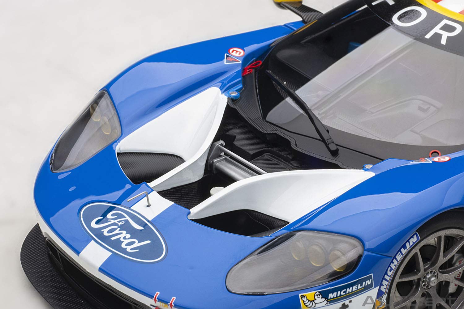 Autoart Ford GT #69 3rd Place 81612 LMGTE Pro Le Mans 24H- Japan Figure Store - #1 Bring To You The Best Japanese Goods