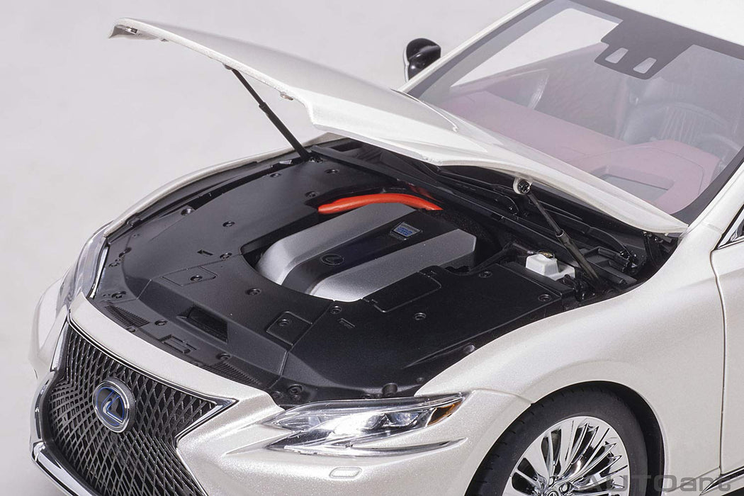 Autoart 1/18 Lexus LS500H White/Crimson/Black 78866- Japan Figure Store - #1 Bring To You The Best Japanese Goods