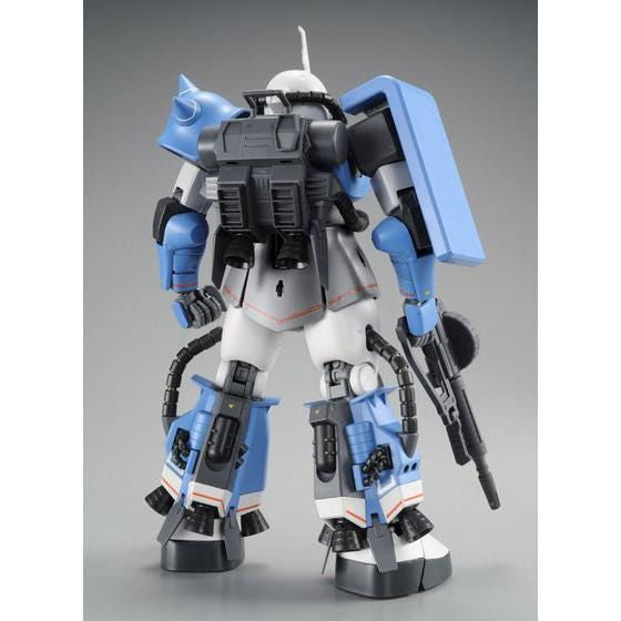 Bandai Mg 1/100 Ms-06r-1 Zaku Ii Yuma Lightning's Custom Plastic Model Kit- Japan Figure Store - #1 Bring To You The Best Japanese Goods