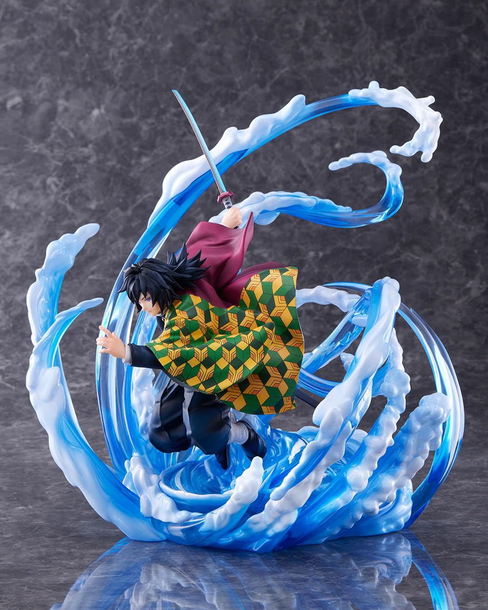 Demon Slayer: Kimetsu no Yaiba Giyu Tomioka: DX Ver. 1/8 Scale Figure- Japan Figure Store - #1 Bring To You The Best Japanese Goods