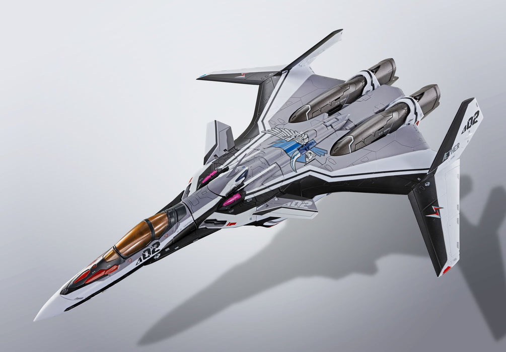 BANDAI Dx Chogokin Vf-31F Siegfried Movie Ver. Messer Ihlefeld / Hayate Immelmann Use Figure- Japan Figure Store - #1 Bring To You The Best Japanese Goods