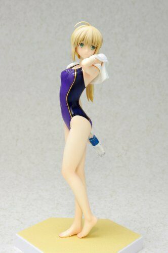 Fate/zero Saber 1/10 Scale Pvc Painted Figure Wave- Japan Figure Store - #1 Bring To You The Best Japanese Goods