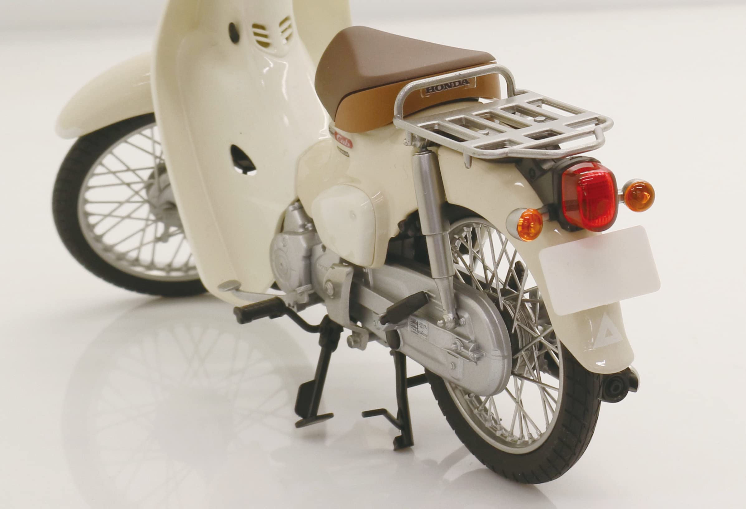 FUJIMI 1/12 Next Series Honda Super Cub 110 Virgin Beige Plastic Model- Japan Figure Store - #1 Bring To You The Best Japanese Goods