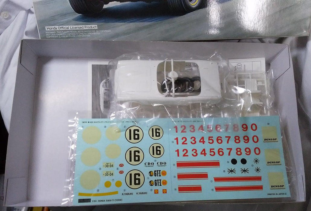 FUJIMI Hr4 Honda S800 Race Type 1/24 Scale Kit- Japan Figure Store - #1 Bring To You The Best Japanese Goods