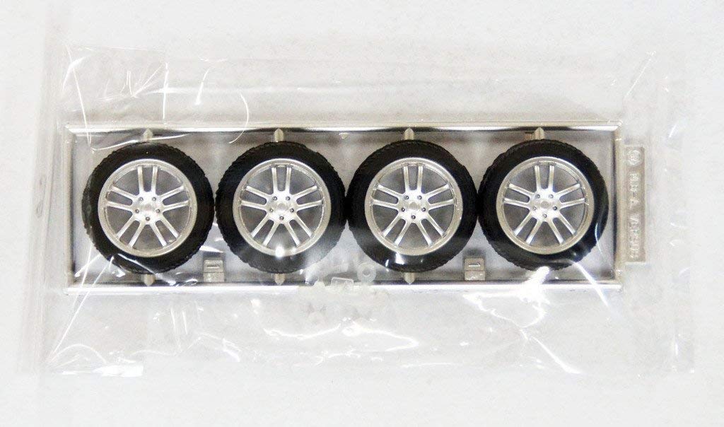 FUJIMI Tw27 Versus Eu Line V-152 Wheel & Tire Set 18 Inch 1/24 Scale Kit- Japan Figure Store - #1 Bring To You The Best Japanese Goods