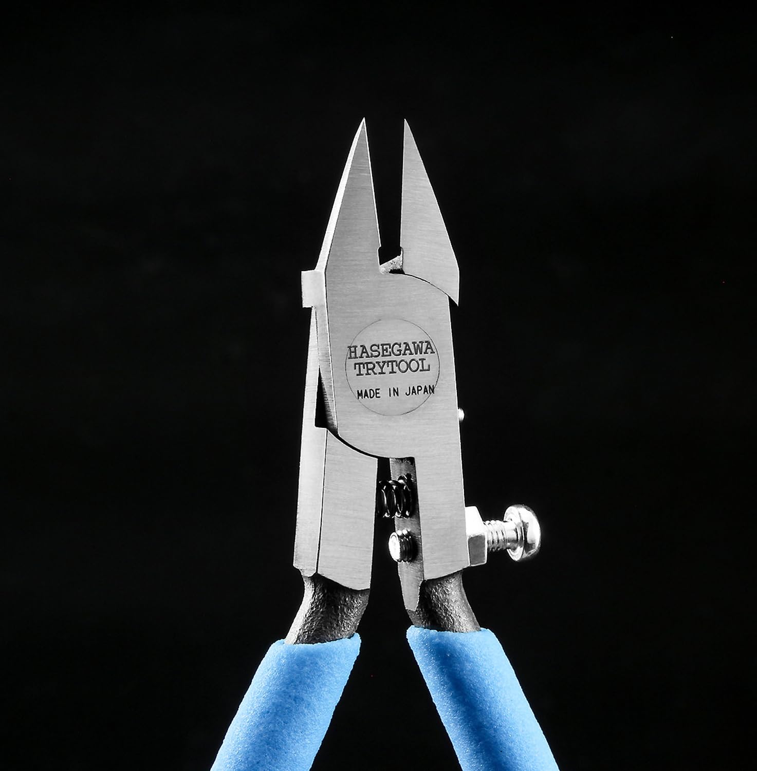 Hasegawa Precision Flat Blade Nippers Tapered Type for Plastic Models TT116- Japan Figure Store - #1 Bring To You The Best Japanese Goods