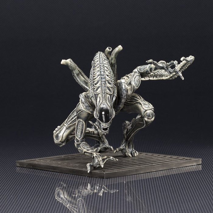 KOTOBUKIYA Sv155 Artfx+ Alien Warrior 1/10 Scale Pvc Figure- Japan Figure Store - #1 Bring To You The Best Japanese Goods