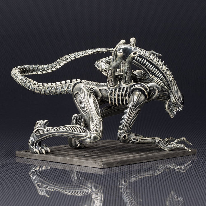 KOTOBUKIYA Sv155 Artfx+ Alien Warrior 1/10 Scale Pvc Figure- Japan Figure Store - #1 Bring To You The Best Japanese Goods