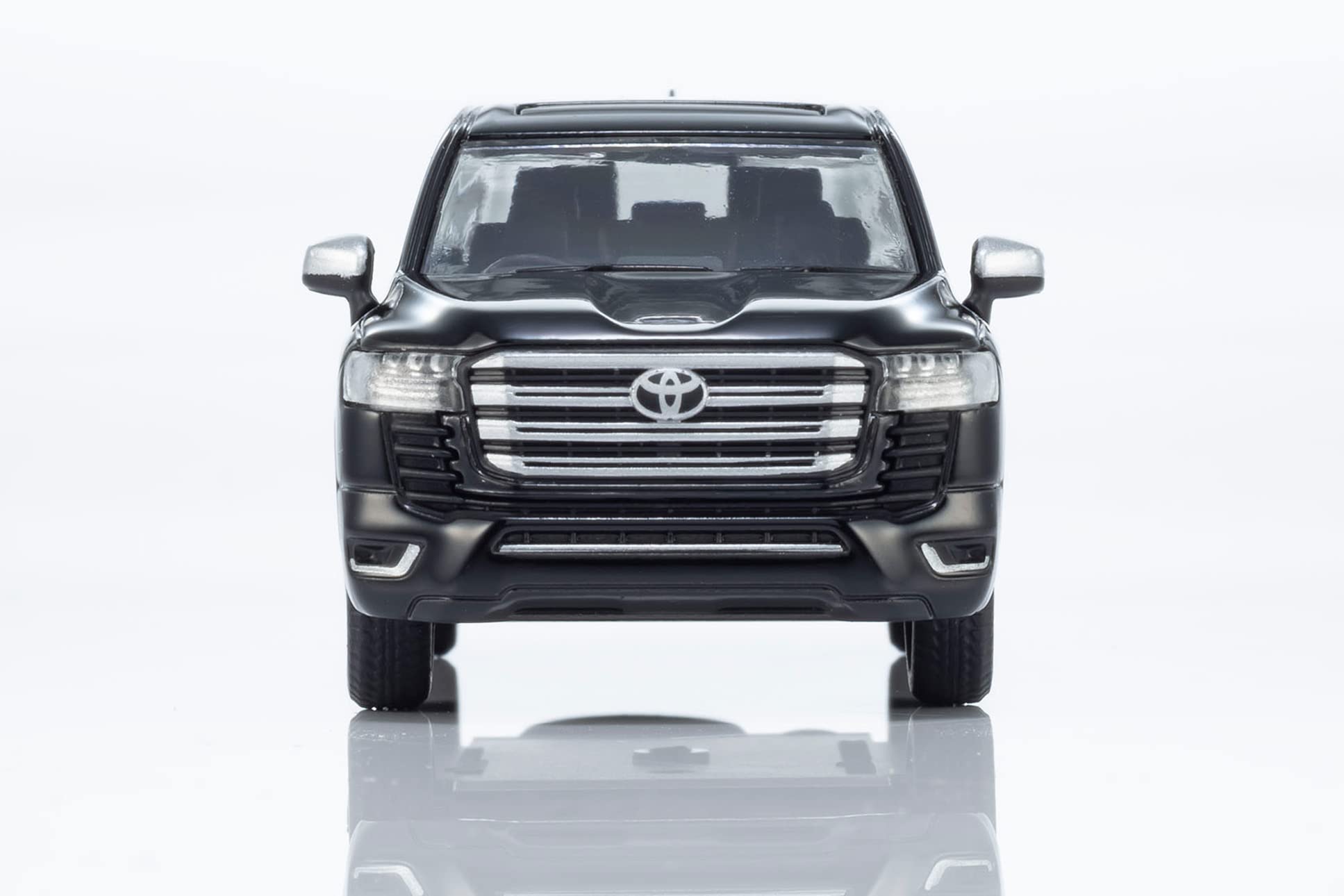 Kyosho 1/64 Toyota Land Cruiser 300 Black Finished- Japan Figure Store - #1 Bring To You The Best Japanese Goods