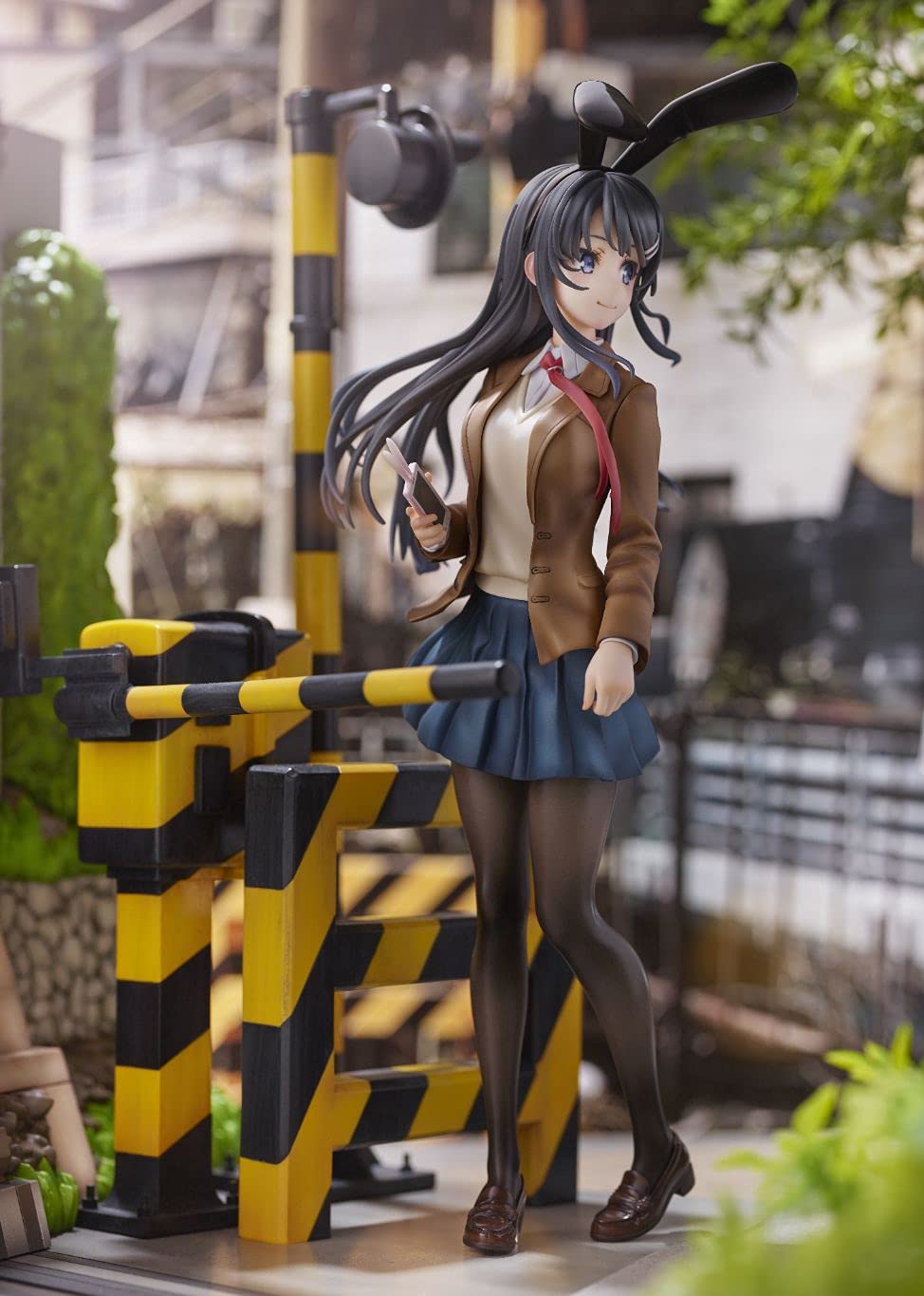 Rascal Does Not Dream of Bunny Girl Senpai Mai Sakurajima: Enoshima Ver. 1/7 Scale Figure- Japan Figure Store - #1 Bring To You The Best Japanese Goods