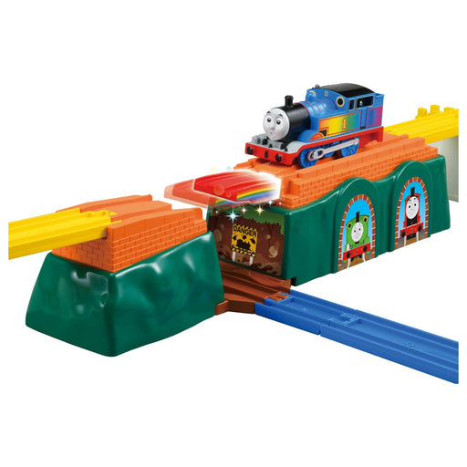 TAKARA TOMY Pla-Rail Thomas The Tank Engine Let'S Cross The Rainbow Bridge- Japan Figure Store - #1 Bring To You The Best Japanese Goods