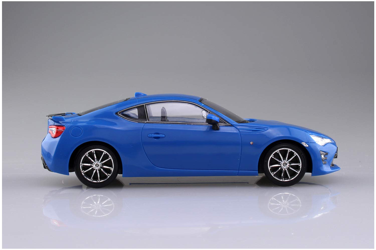AOSHIMA The Snap Kit 1/32 Toyota 86 Bright Blue Plastic Model- Japan Figure Store - #1 Bring To You The Best Japanese Goods