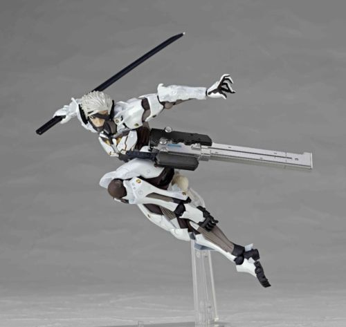 Revoltech Yamaguchi No.140ex Metal Gear Rising Revengeance Raiden White Armor- Japan Figure Store - #1 Bring To You The Best Japanese Goods