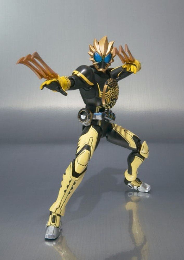 S.h.figuarts Masked Kamen Rider Ooo Latorartar Combo Action Figure Bandai Japan- Japan Figure Store - #1 Bring To You The Best Japanese Goods