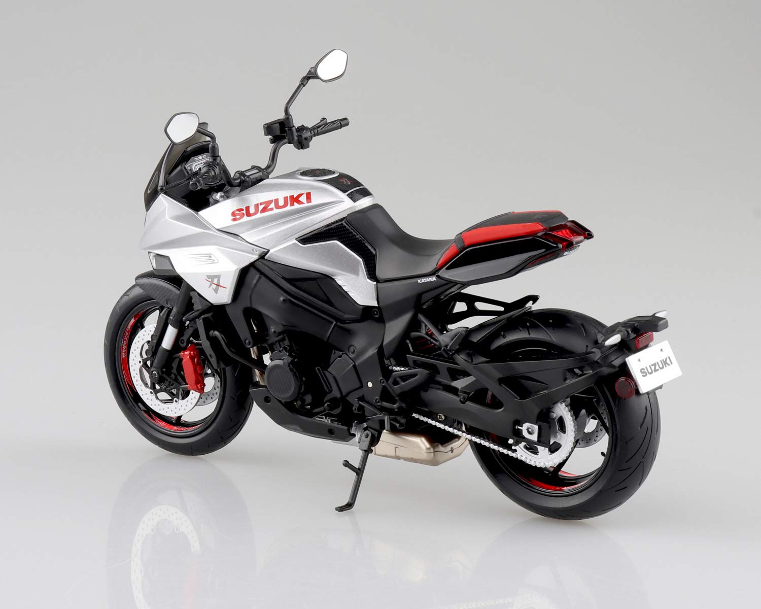 AOSHIMA Skynet 07010 Suzuki Gsx-S1000S Katana Metallic Silver 1/12 Scale Finished Model- Japan Figure Store - #1 Bring To You The Best Japanese Goods