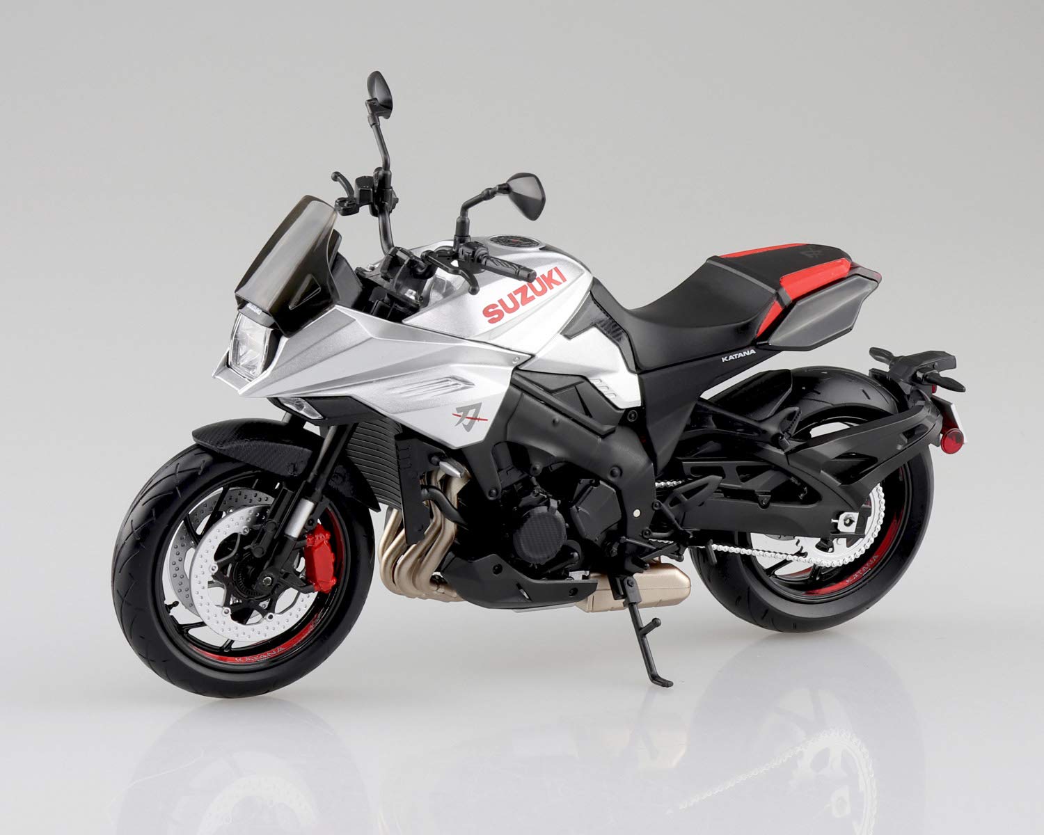 AOSHIMA Skynet 07010 Suzuki Gsx-S1000S Katana Metallic Silver 1/12 Scale Finished Model- Japan Figure Store - #1 Bring To You The Best Japanese Goods