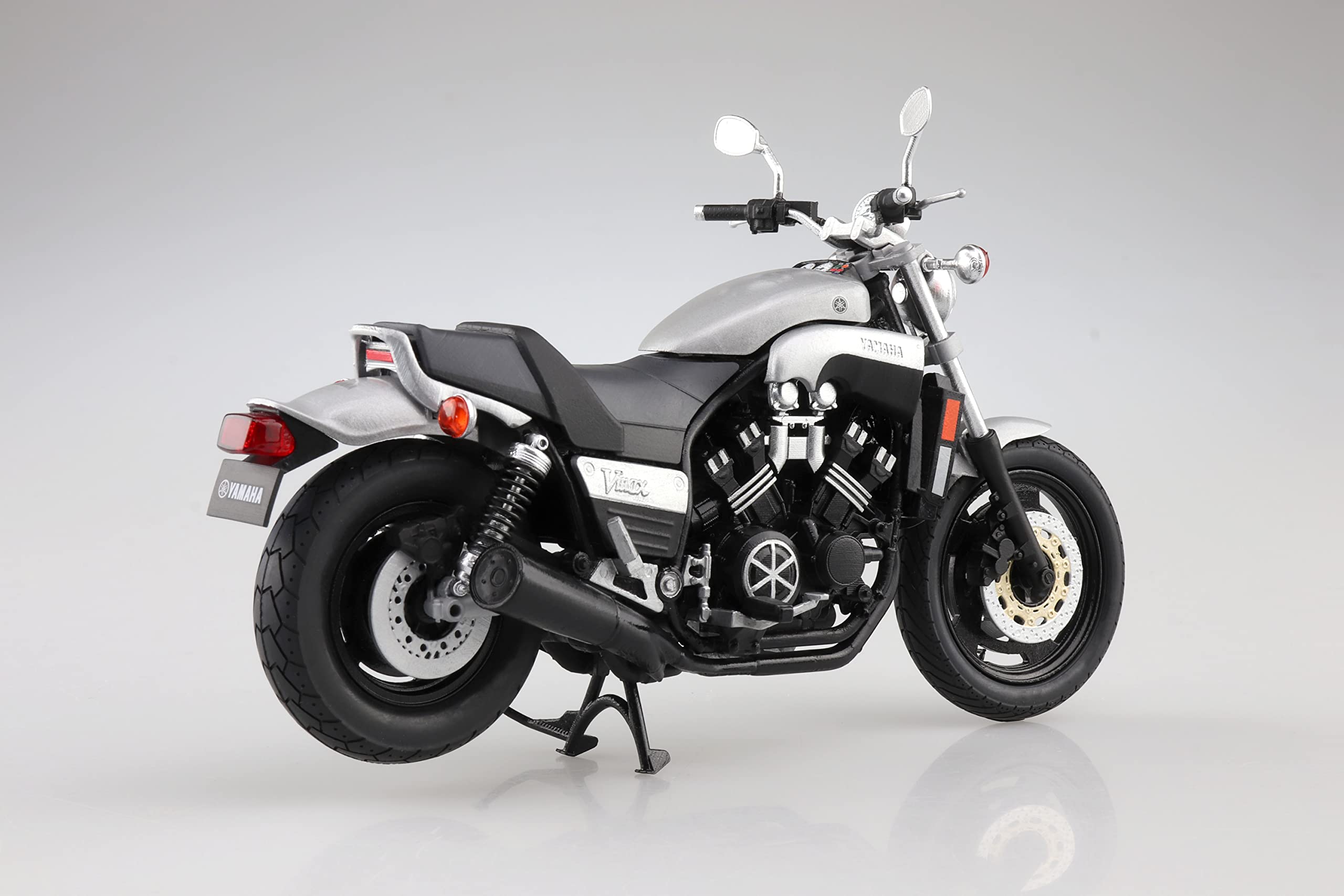 Skynet 1/12 Finished Bike Yamaha Vmax New Silver Dust- Japan Figure Store - #1 Bring To You The Best Japanese Goods