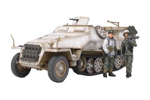 Tamiya 1/48 Sd.kfz. 251/1 Ausf.d Model Kit - Japan Figure