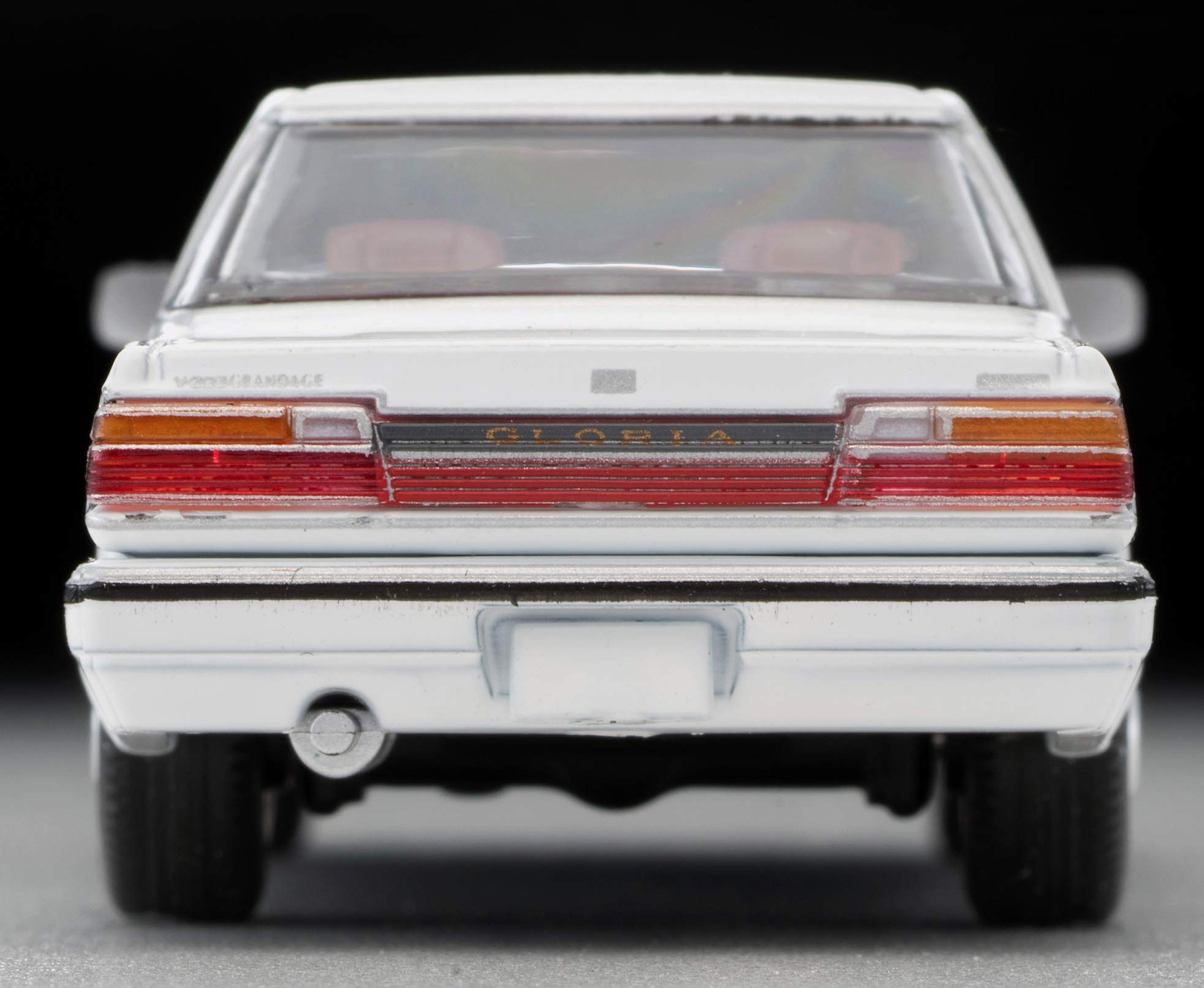 Tomytec Lv-N198a Tomica Limited Vintage Nissan Gloria Ht V20 86' White 1/64 Scale Car Toys- Japan Figure Store - #1 Bring To You The Best Japanese Goods